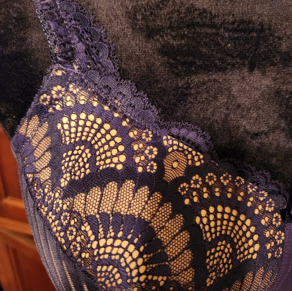 Bra - Picture 2 of 6